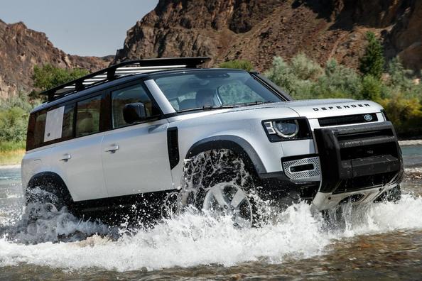 Premium femdørs SUV Land Rover Defender 110