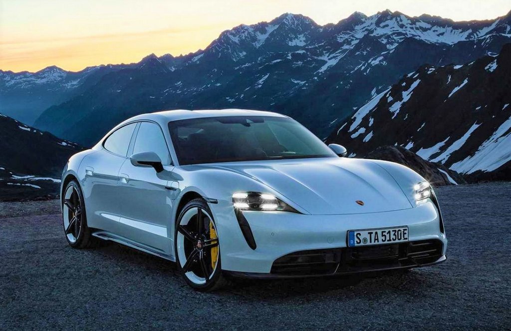 Elektrisk sports-sedan med firehjulstræk: Porsche Taycan