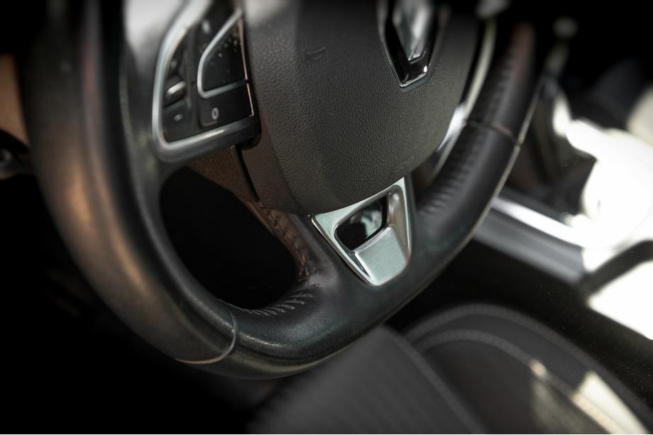 Renault Megane IV 2016–2025 Ratbeklædning (rustfrit stål) Image