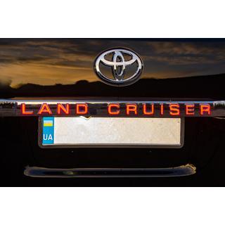 LED-liste over nummerpladen (2016+) Toyota Land Cruiser 200 2007–2021 foto 4