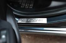 Renault Megane IV 2016–2025 OmsaLine dørtrinslister (4 stk., rustfrit stål) foto 3
