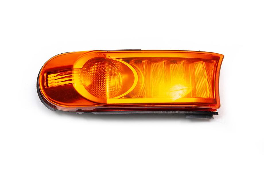 Toyota FJ Cruiser 2006–2022 Udsalg! Brugt forreste blinklys (højre, 1 stk.) Image
