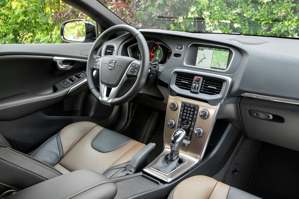 Offroad-modifikation af hatchbacken Volvo V40 Cross Country