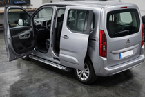 Citroen Berlingo/Multispace 2018– Sidetrin Line (2 stk., aluminium) Lang akselafstand foto 1