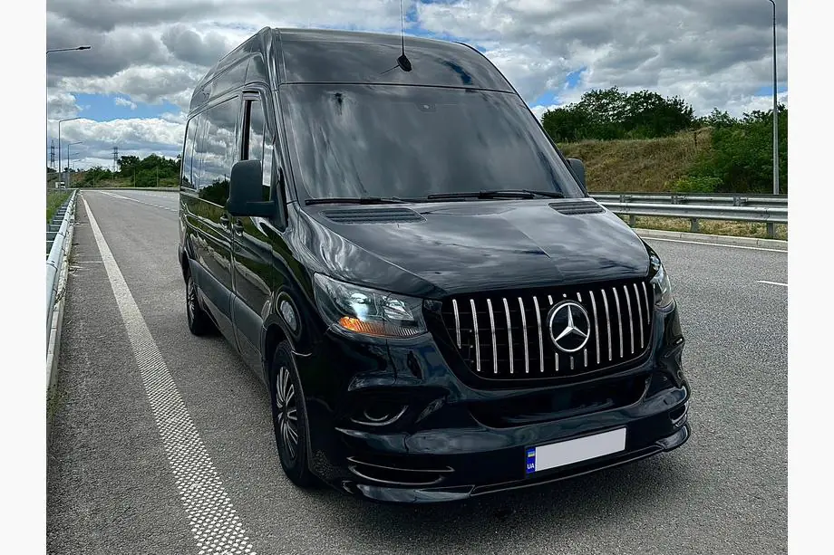 Mercedes Sprinter W907/W910 2018– Front kofangerlæbe V3 (til lakering) Foto 7