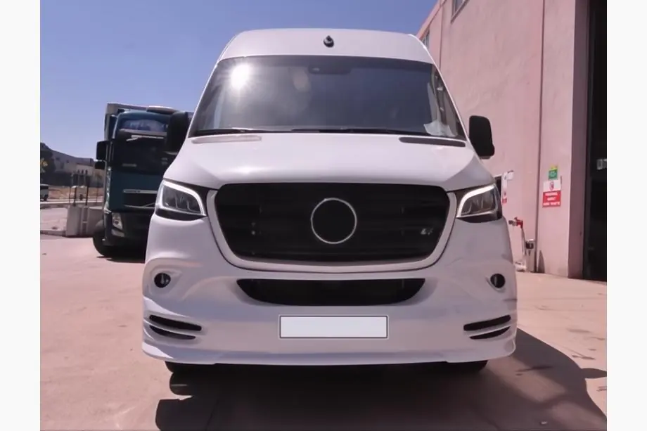 Mercedes Sprinter W907/W910 2018– Front kofangerlæbe V3 (til lakering) Foto 3