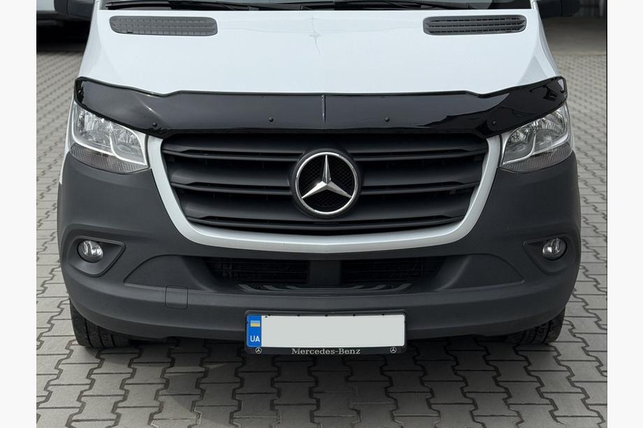 Mercedes Sprinter W907/W910 2018– Motorhjelmsdeflektor (EuroCap) Foto 1