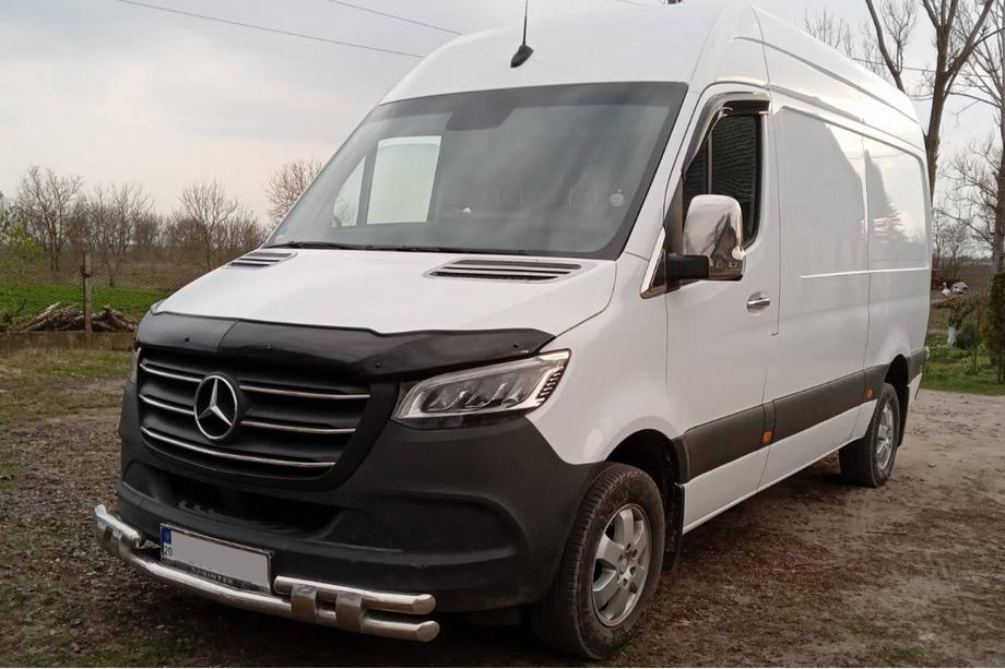 Mercedes Sprinter W907/W910 2018– Motorhjelmsdeflektor (EuroCap) Foto 5
