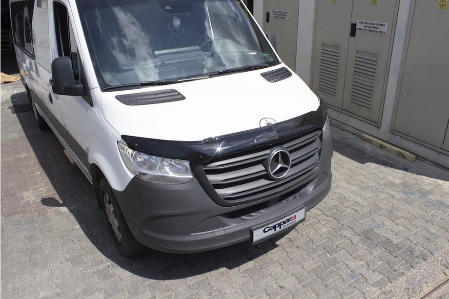 Mercedes Sprinter W907/W910 2018– Motorhjelmsdeflektor (EuroCap) Foto 12
