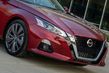 Mellemklasse-sedanen Nissan Altima i sjette generation foto 4