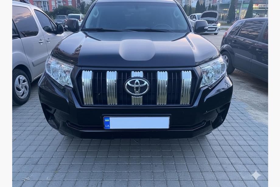 Toyota Land Cruiser Prado 150 2009–2023 Krom grill-lister (2017-2023) Image