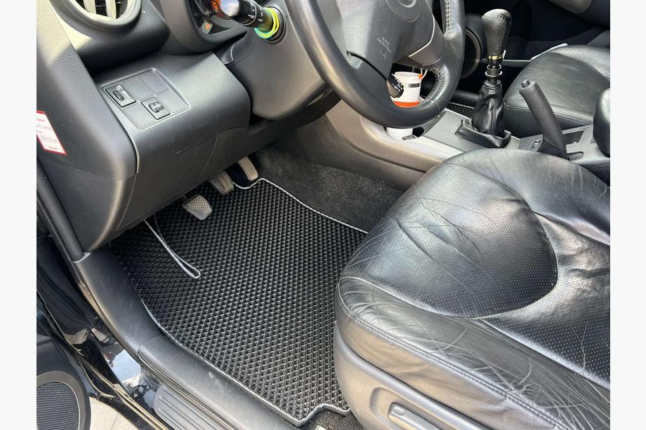 Toyota Rav 4 2006–2013 EVA gulvmåtter (sorte) Image