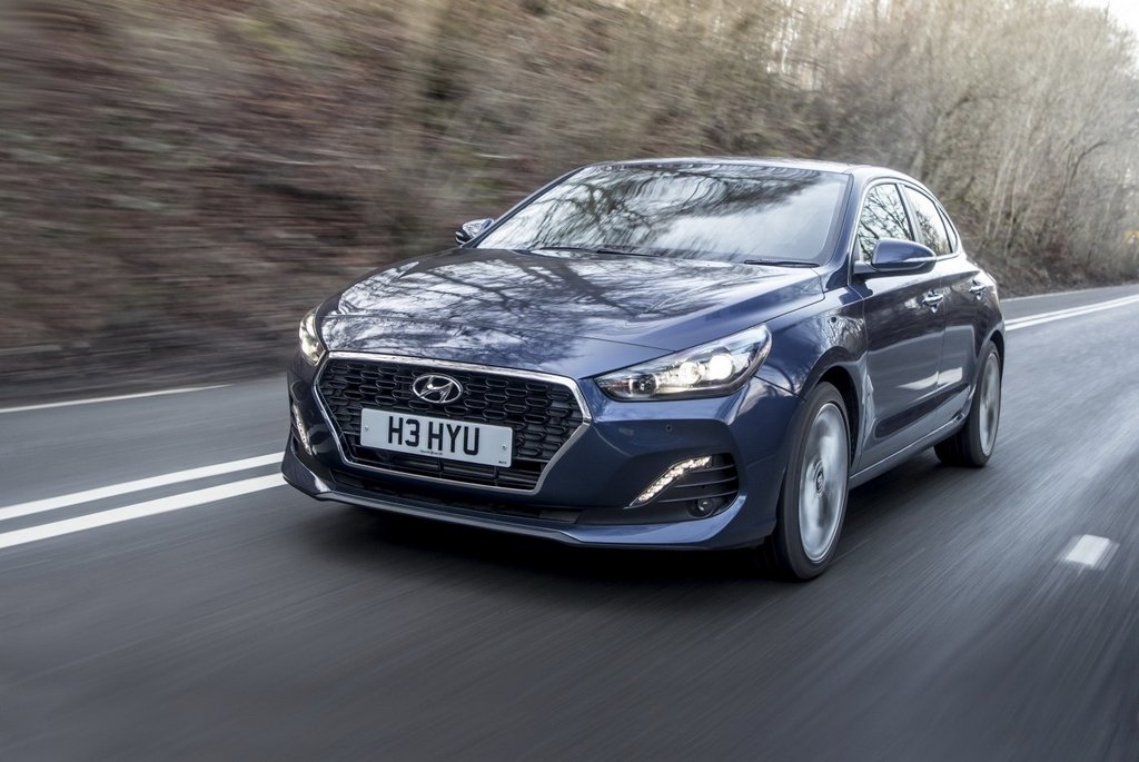Test af den kompakte liftback Hyundai i30 Fastback