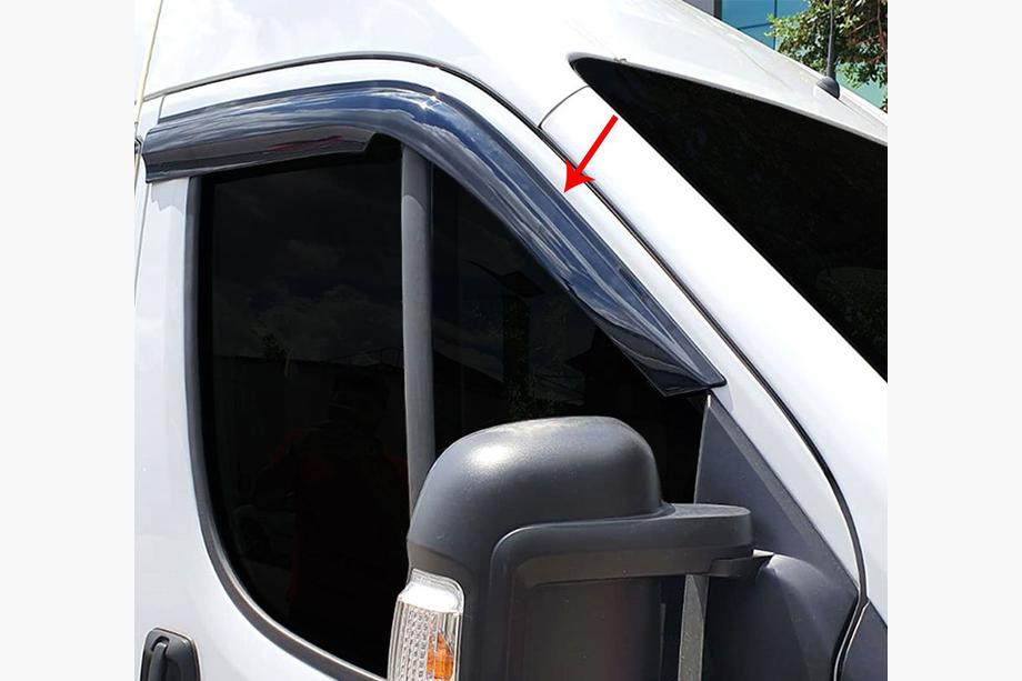 Peugeot Boxer 2006–2025 Vindafvisere (2 stk., Sunplex) Image