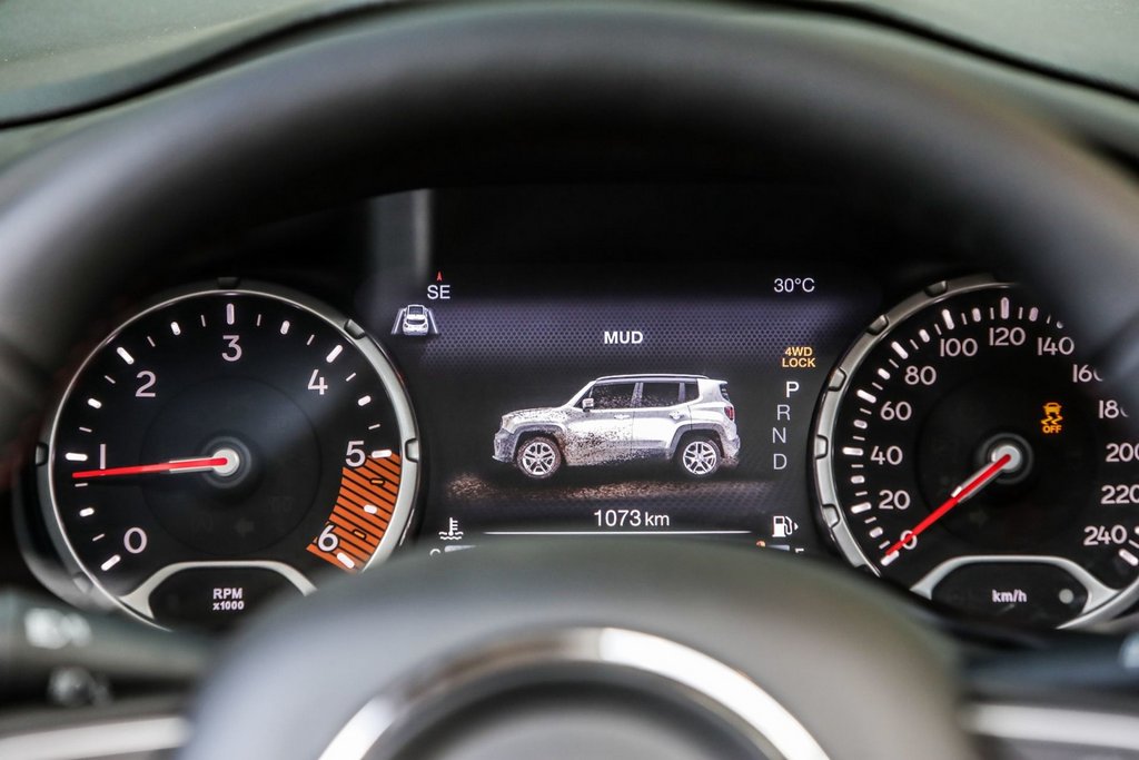 Test af den kompakte crossover Jeep Renegade