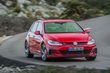 Test af den sportslige hatchback Volkswagen Golf GTI foto 2