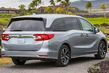 Test af den ottepersoners Honda Odyssey-minivan i fuld størrelse foto 8