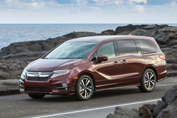 Test af den ottepersoners Honda Odyssey-minivan i fuld størrelse