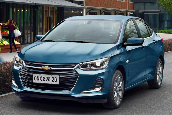 Anmeldelse af den budgetvenlige kompakte sedan Chevrolet Onix Foto 1