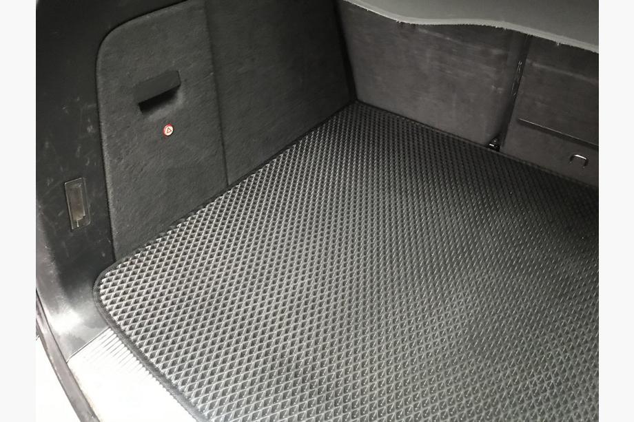 Volkswagen Touareg 2002–2010 Bagagerumsmåtte V1 (EVA, sort) Foto 2