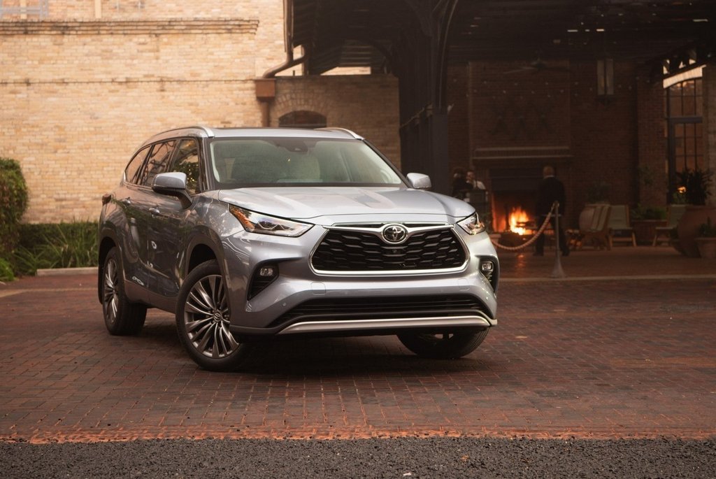 Ny generation af crossoveren Toyota Highlander