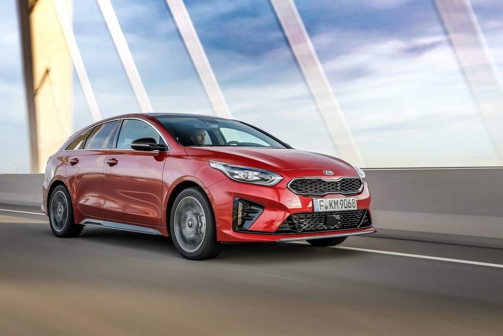 Anmeldelse af den kompakte stationcar KIA ProCeed
