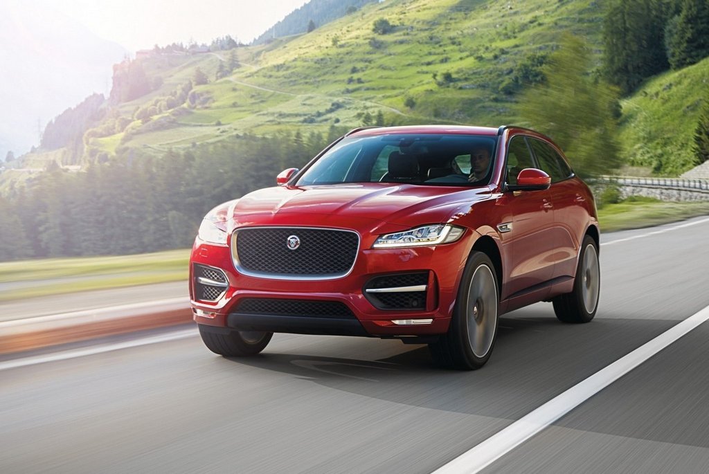 Jaguar F-Pace: mellemstor premium-crossover