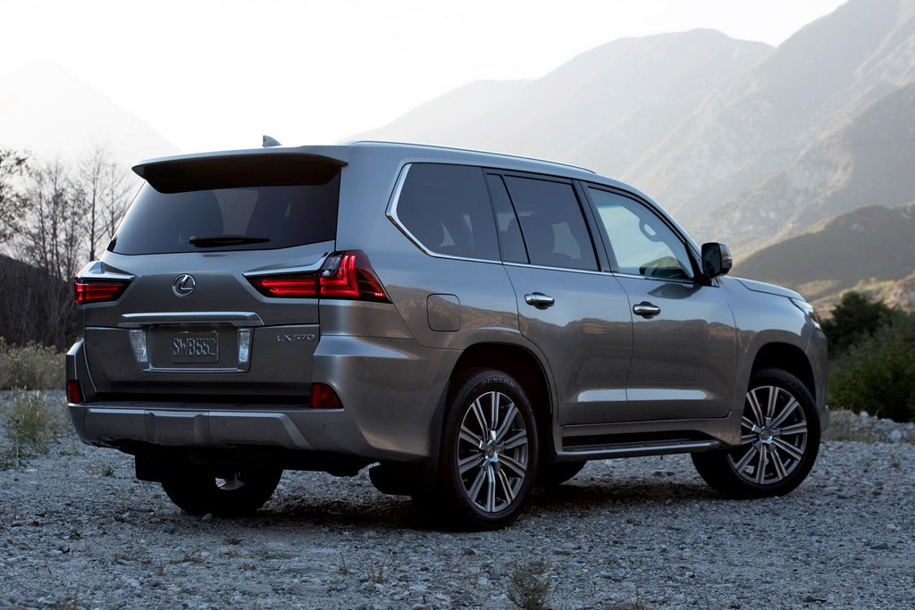 Premium firhjulstrukket SUV Lexus LX