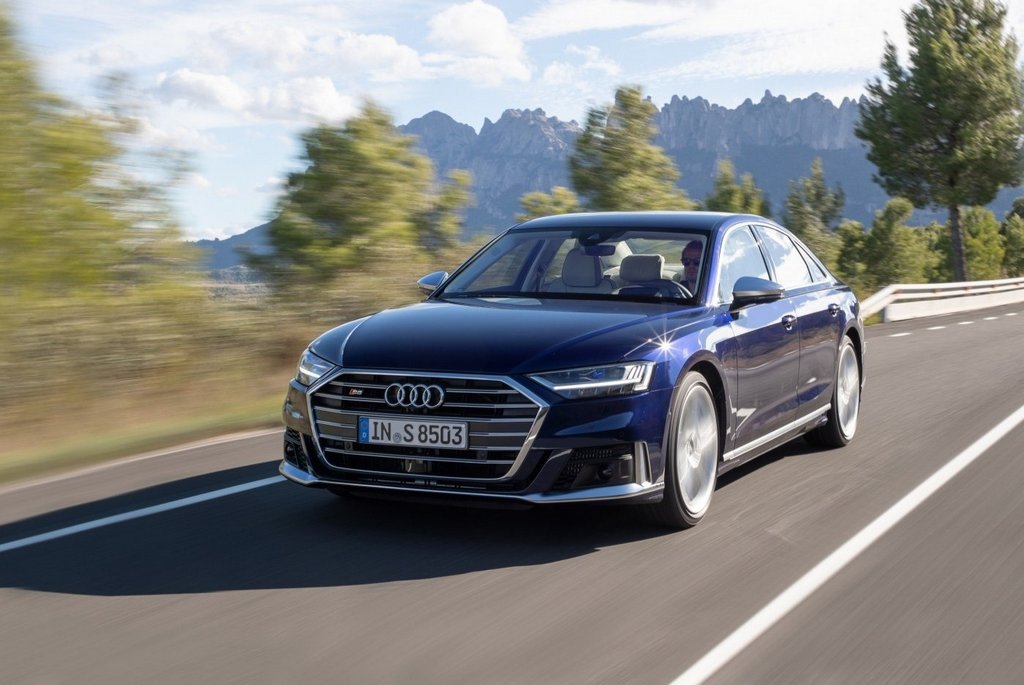 Sportslig luksussedan Audi S8