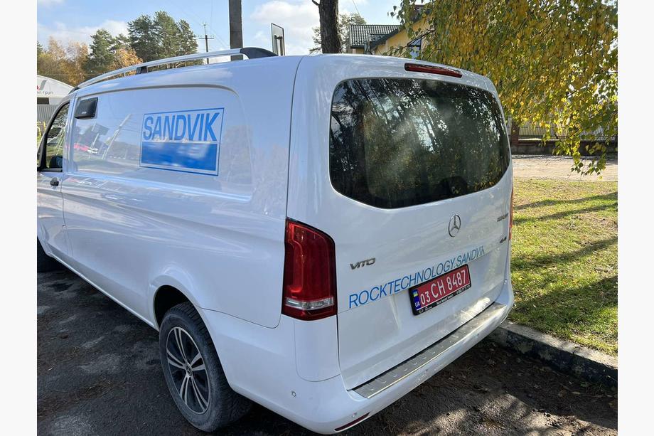 Mercedes Vito/V-klasse W447 2014– Krom tagrælinger DDU (plastfødder) Image