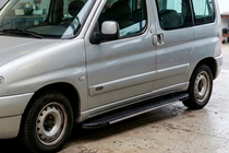 Peugeot Partner 1996–2008 Sidetrin Bosphorus Grey (2 stk., aluminium) foto 1