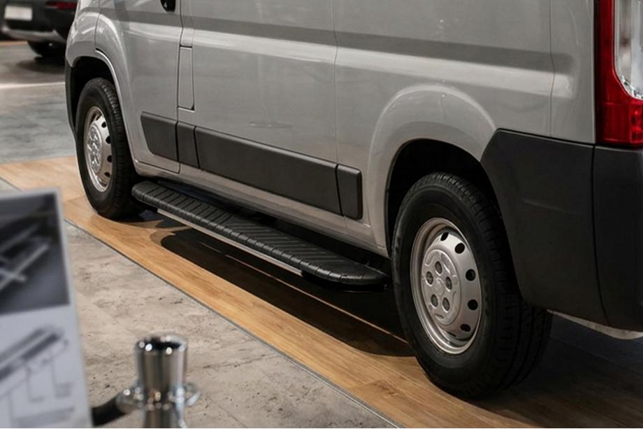 Citroen Jumper 2007–2025 Sidetrin Bosphorus Grey (2 stk., aluminium) Kort akselafstand Image