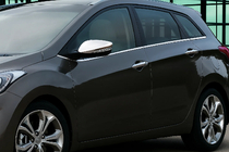 Hyundai Accent 2011–2017 Krom spejlkapper med udskæring til blinklys (2 stk.) OmsaLine - italiensk rustfrit stål foto 1