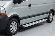 Nissan Interstar 2002–2010 Sidetrin Maya V2 (2 stk., aluminium) foto 1