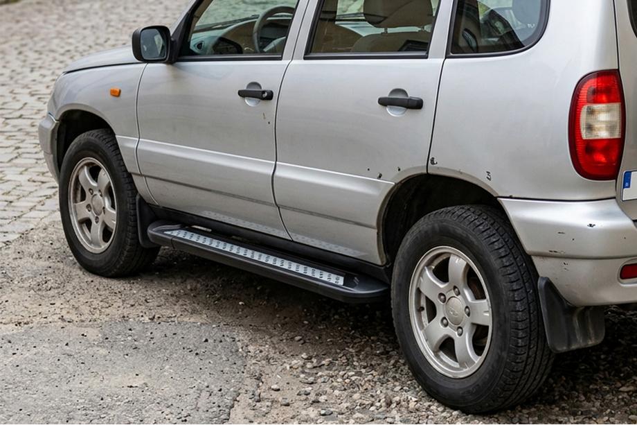 Chevrolet Niva 1998–2020 Sidetrin New Vision Black (2 stk., aluminium) Image