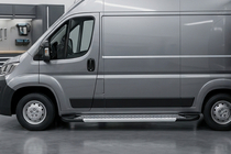 Fiat Ducato 2006–2025 Sidetrin New Vision Grey (2 stk., aluminium) Mellem akselafstand foto 1
