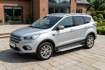 Ford Kuga/Escape 2013–2019 Sidetrin Vision New Grey (2 stk., aluminium) Med sorte dørbeskyttere foto 1