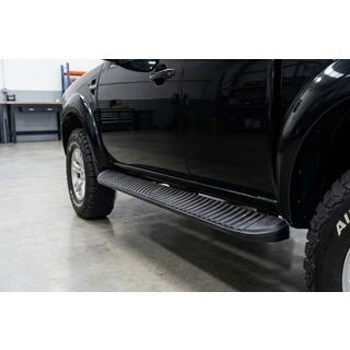 Sidetrin Tayga Black (2 stk., aluminium) foto 1