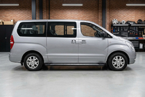 Hyundai H300, H1, Starex 2008–2020 Sidetrin New Vision Black (2 stk., alu.) foto 1
