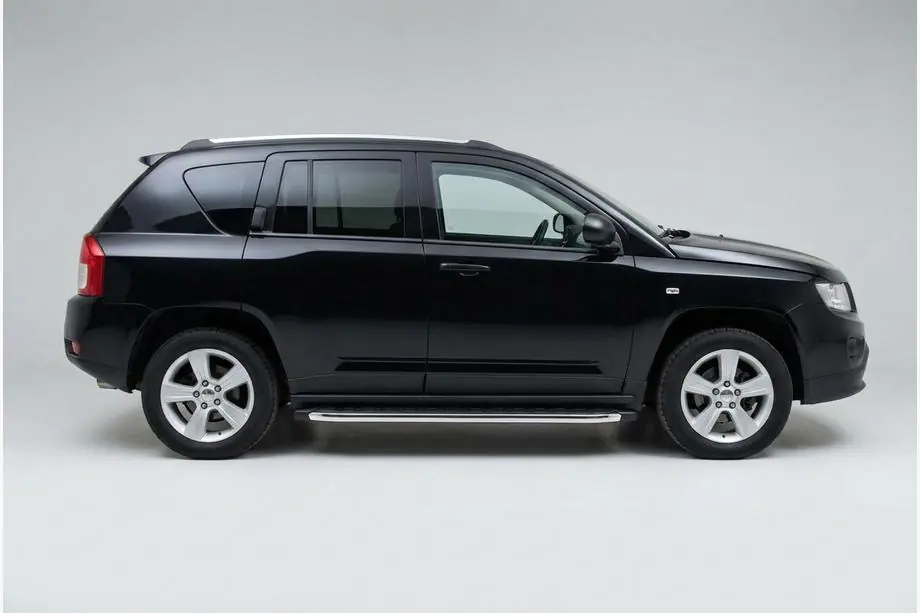 Jeep Compass 2006–2016 BlackLine sidetrin (2 stk., aluminium) Image