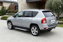 Jeep Compass 2006–2016 Sidetrin New Vision Grey (2 stk., aluminium) foto 1