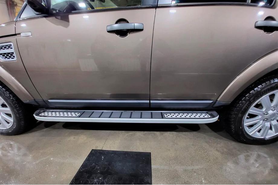 Land Rover Discovery III 2004–2009 Sidetrin Tayga V2 (2 stk., aluminium) Image