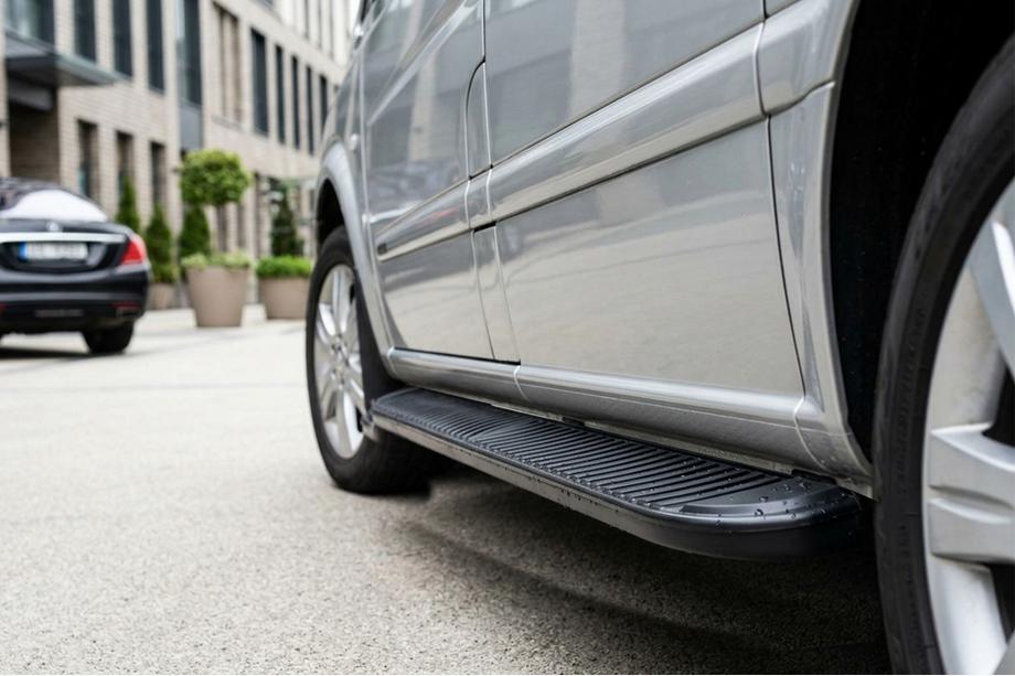 Mercedes Vito W639 2004–2014 Sideskridt Tayga Black (2 stk., aluminium) Kort og mellem akselafstand Image