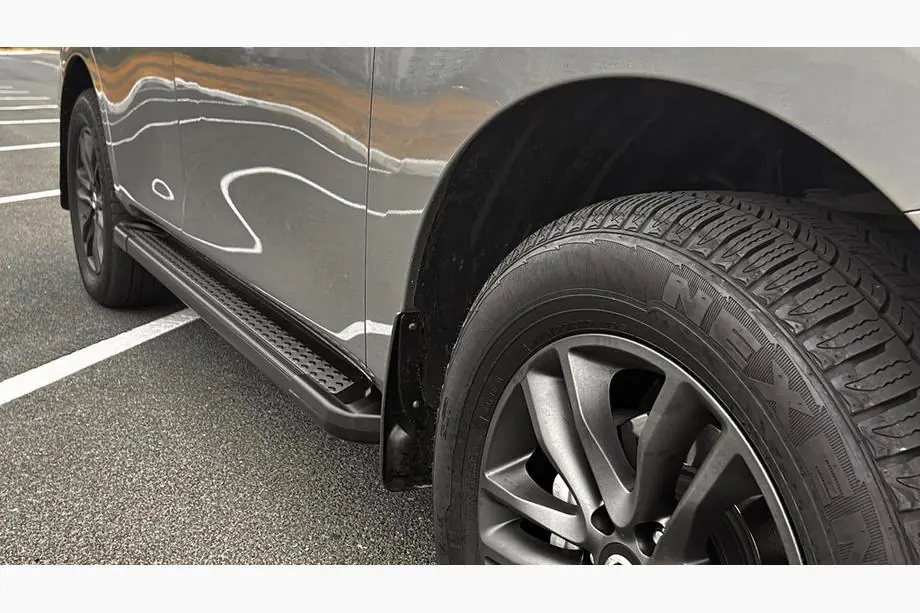 Nissan Patrol Y62 2010–2024 Sidetrin New Vision Grey (2 stk., aluminium) Foto 6