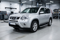 Nissan X-trail T31 2007–2014 BlackLine sidetrin (2 stk., aluminium) foto 1