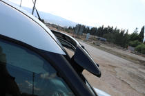 Opel Combo 2012–2018 Forrudevisir (sort højglans, 5 mm) foto 6