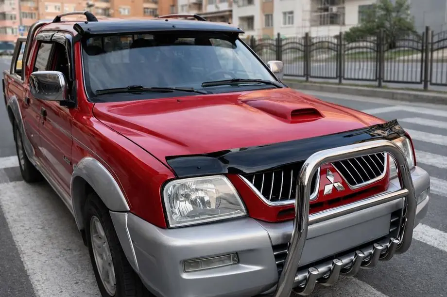 Mitsubishi L200 1996–2006 Stenslagsbeskytter til motorhjelm (EuroCap) Image