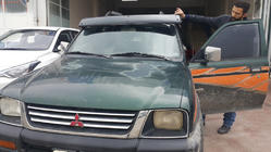 Mitsubishi L200 1996–2006 Forrudevisir (sort højglans, 5 mm) foto 4