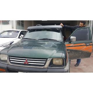Forrudevisir (sort højglans, 5 mm) Mitsubishi L200 1996–2006 foto 4