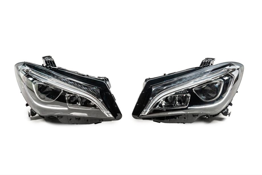 Mercedes CLA C117 2013–2019 Forlygter med LED (2 stk.) Foto 1